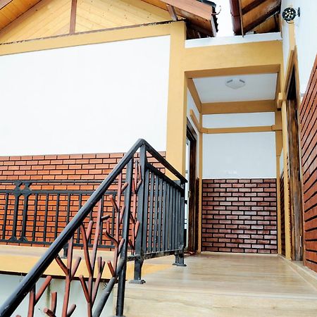 Woodycrest Hotel Trincomalee Ngoại thất bức ảnh