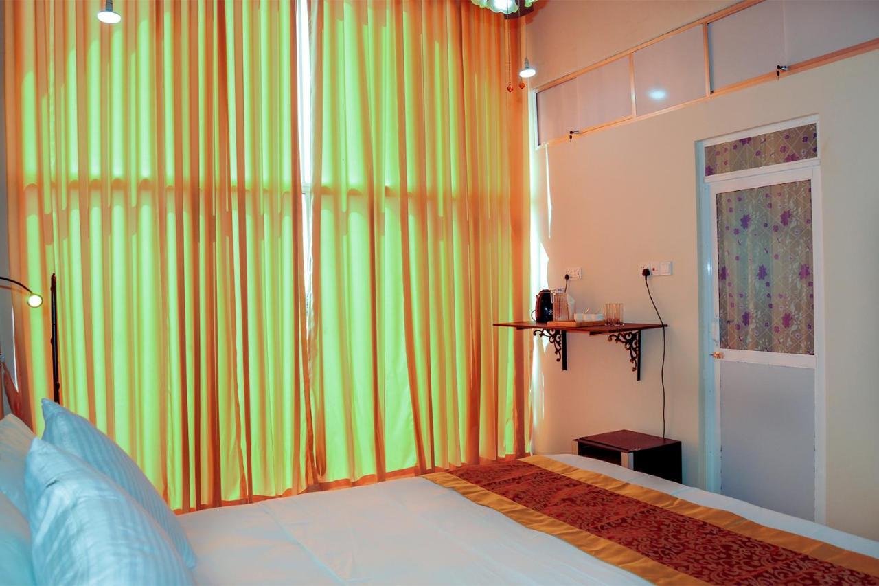 Woodycrest Hotel Trincomalee Ngoại thất bức ảnh