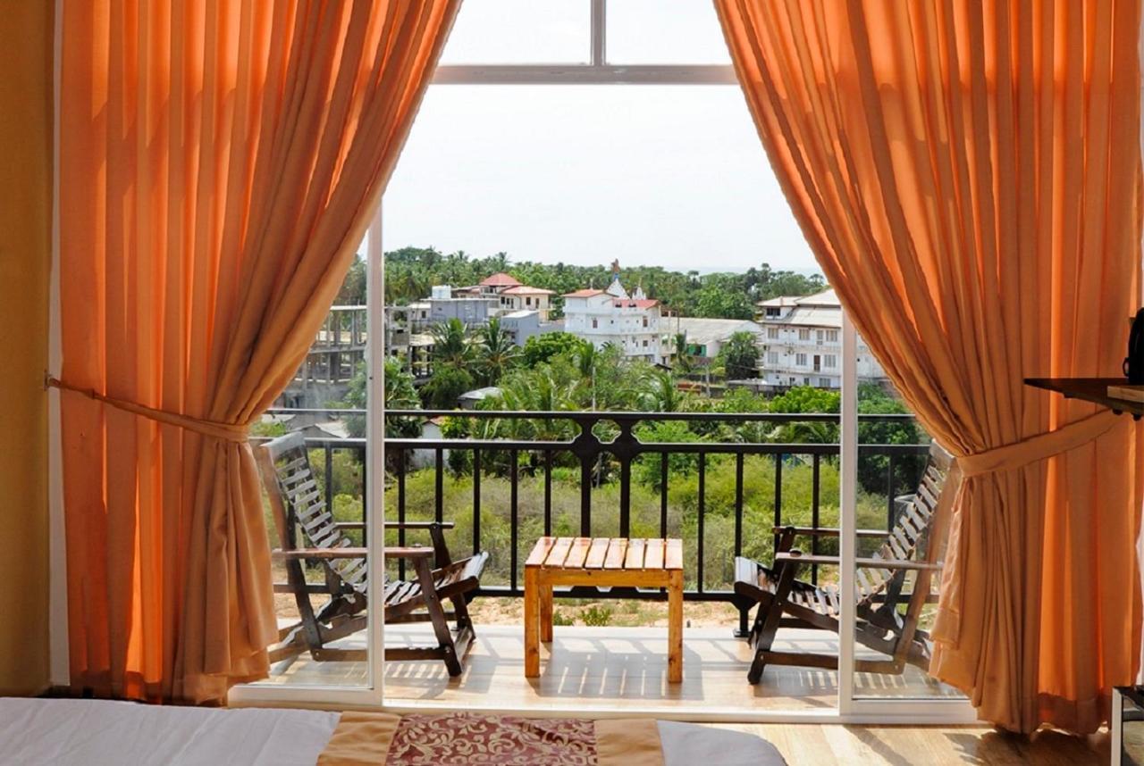Woodycrest Hotel Trincomalee Ngoại thất bức ảnh