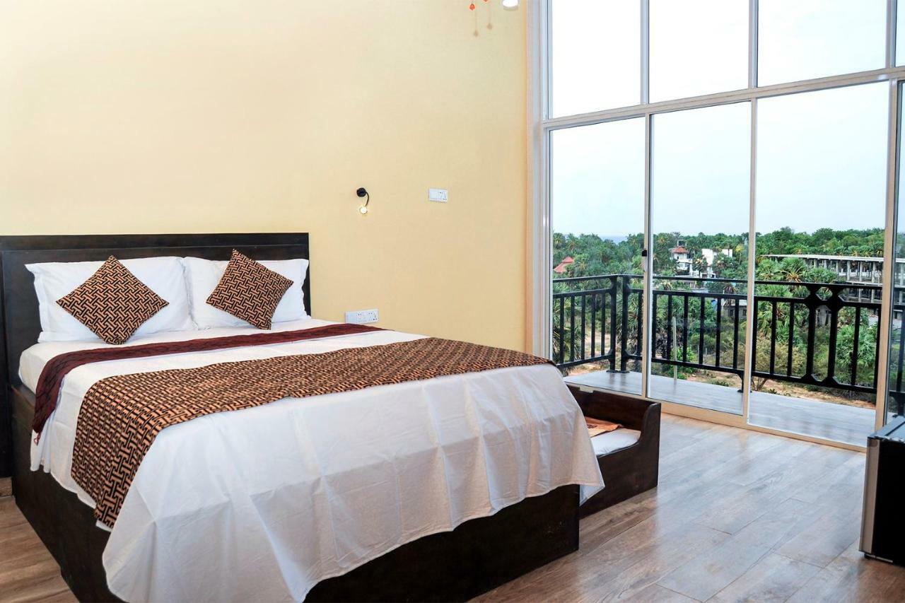 Woodycrest Hotel Trincomalee Ngoại thất bức ảnh
