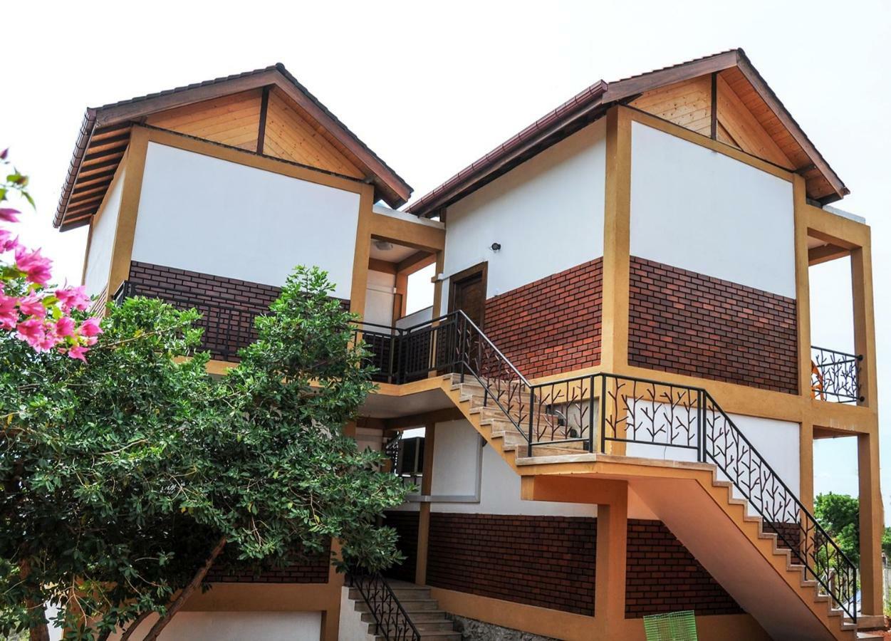 Woodycrest Hotel Trincomalee Ngoại thất bức ảnh