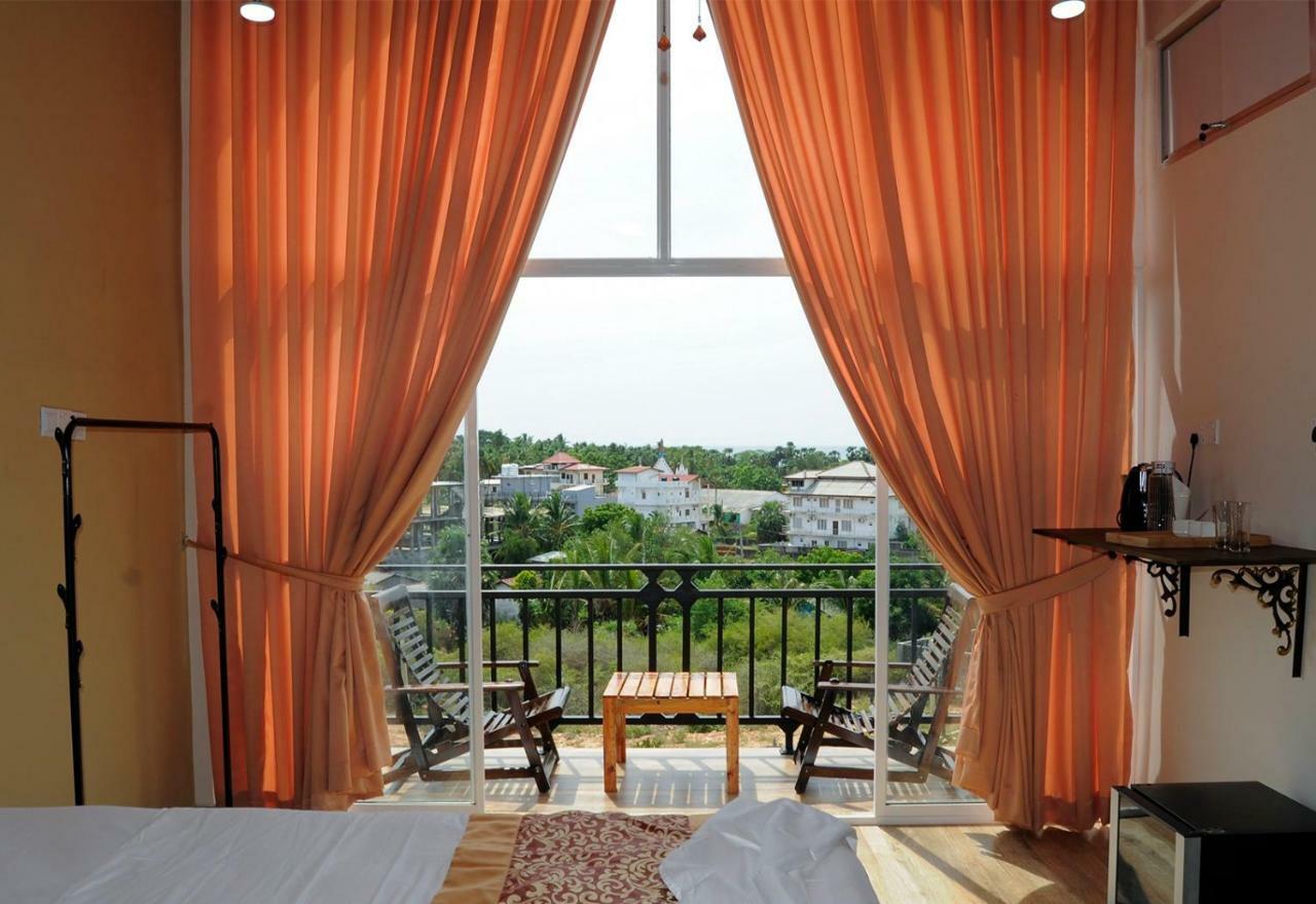 Woodycrest Hotel Trincomalee Ngoại thất bức ảnh